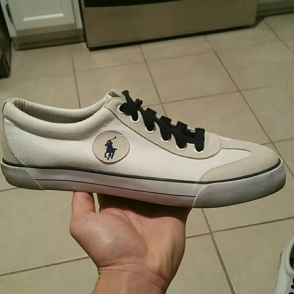 Gently used Polo sz11 shoes